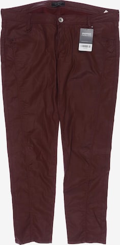 GUESS Pants in XXXL in Red: front