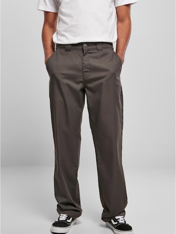 Urban Classics Loose fit Pants in Grey: front