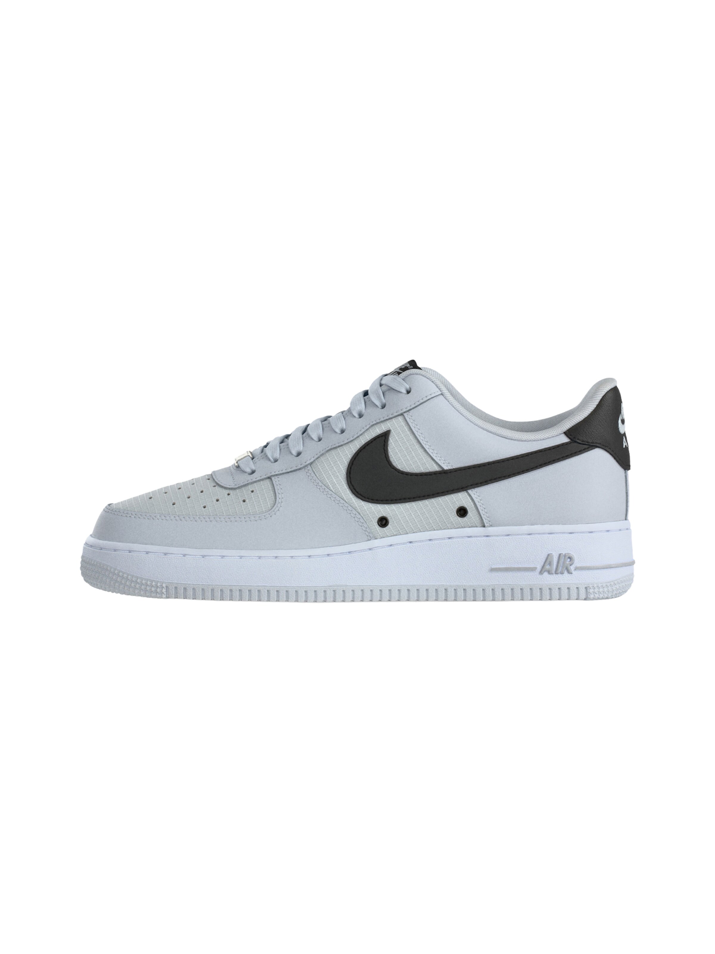 Sneaker bassa 'Air Force 1 '07 LV8 Tech' di Nike Sportswear in grigio: frontale