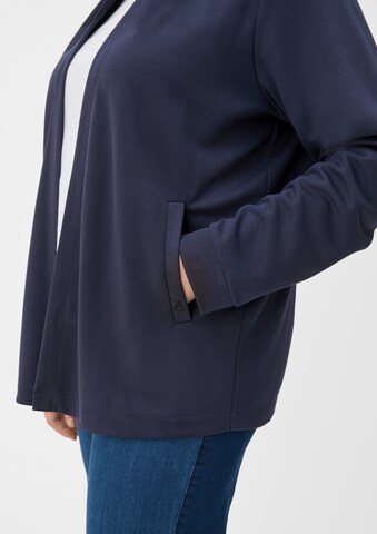 TRIANGLE Between-Season Jacket in Blue