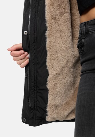 LONSDALE Winterjas ' Tong ' in Zwart