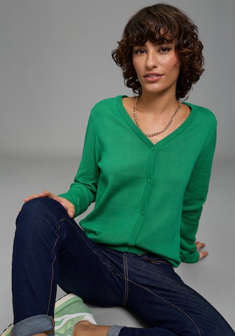 FLASHLIGHTS Strickjacke in Grün: Vorderseite