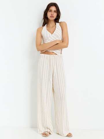 Loosefit Pantaloni di Pull&Bear in beige