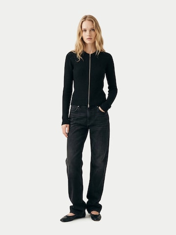 GOBI Cashmere Cardigan i sort: forside