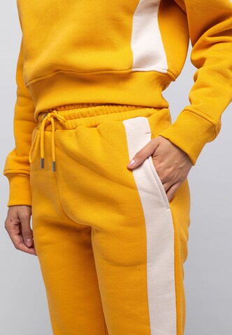 Tom Barron Sweatsuit in Yellow