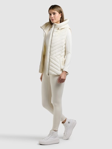 Gilet 'Demie' di khujo in bianco