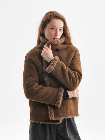 TorWeit Winter Coat in Brown