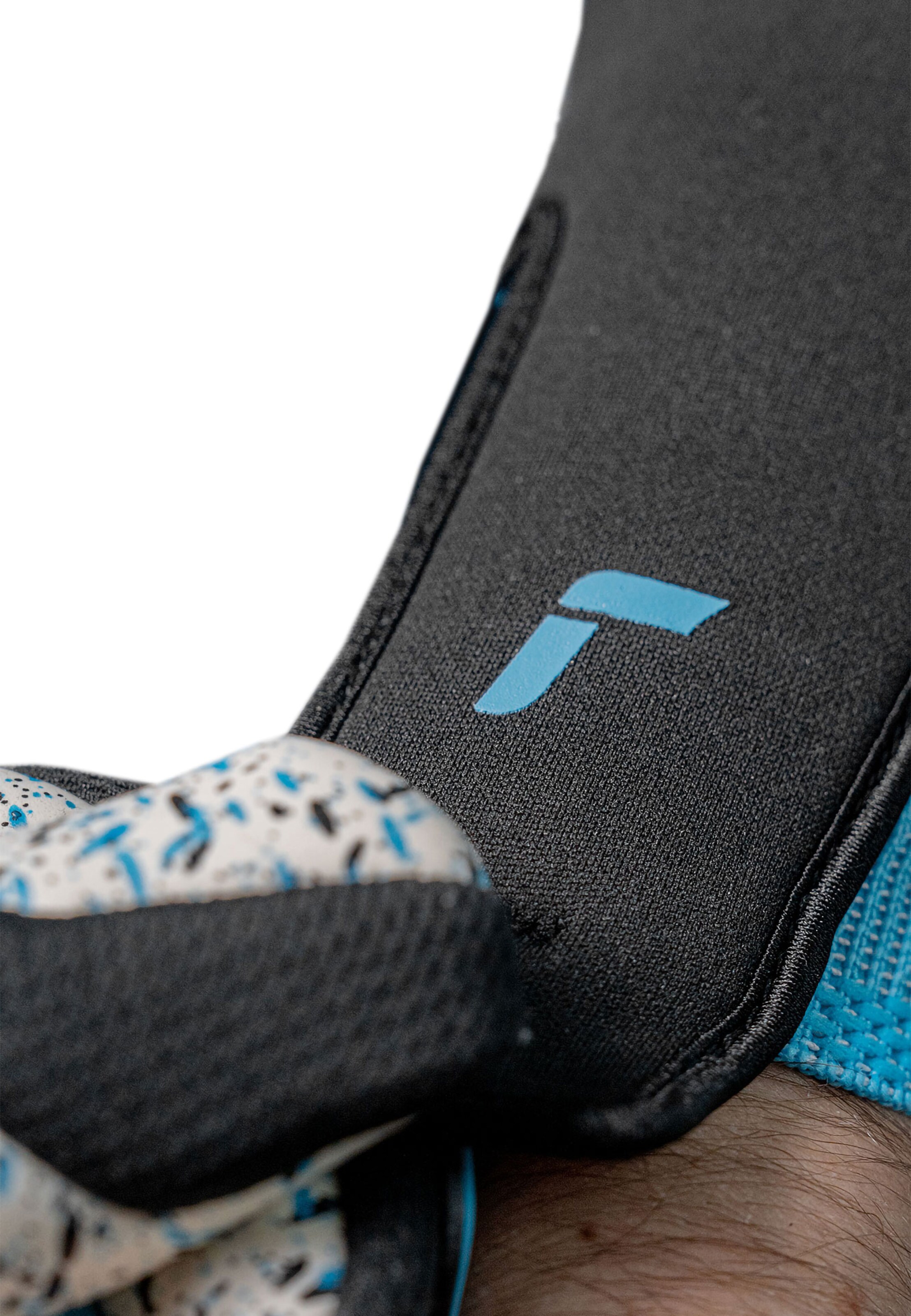 REUSCH Torwarthandschuhe 'Attrakt Freegel Fusion Strapless' in Blau