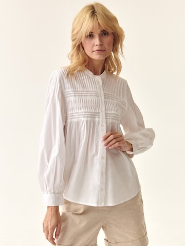 TATUUM Blouse 'Babtisti' in White: front