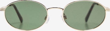 BershkaSunčane naočale - zelena boja: prednji dio
