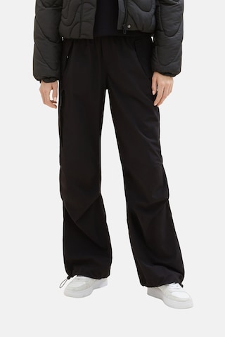 TOM TAILOR DENIM Loose fit Cargo trousers in Black: front