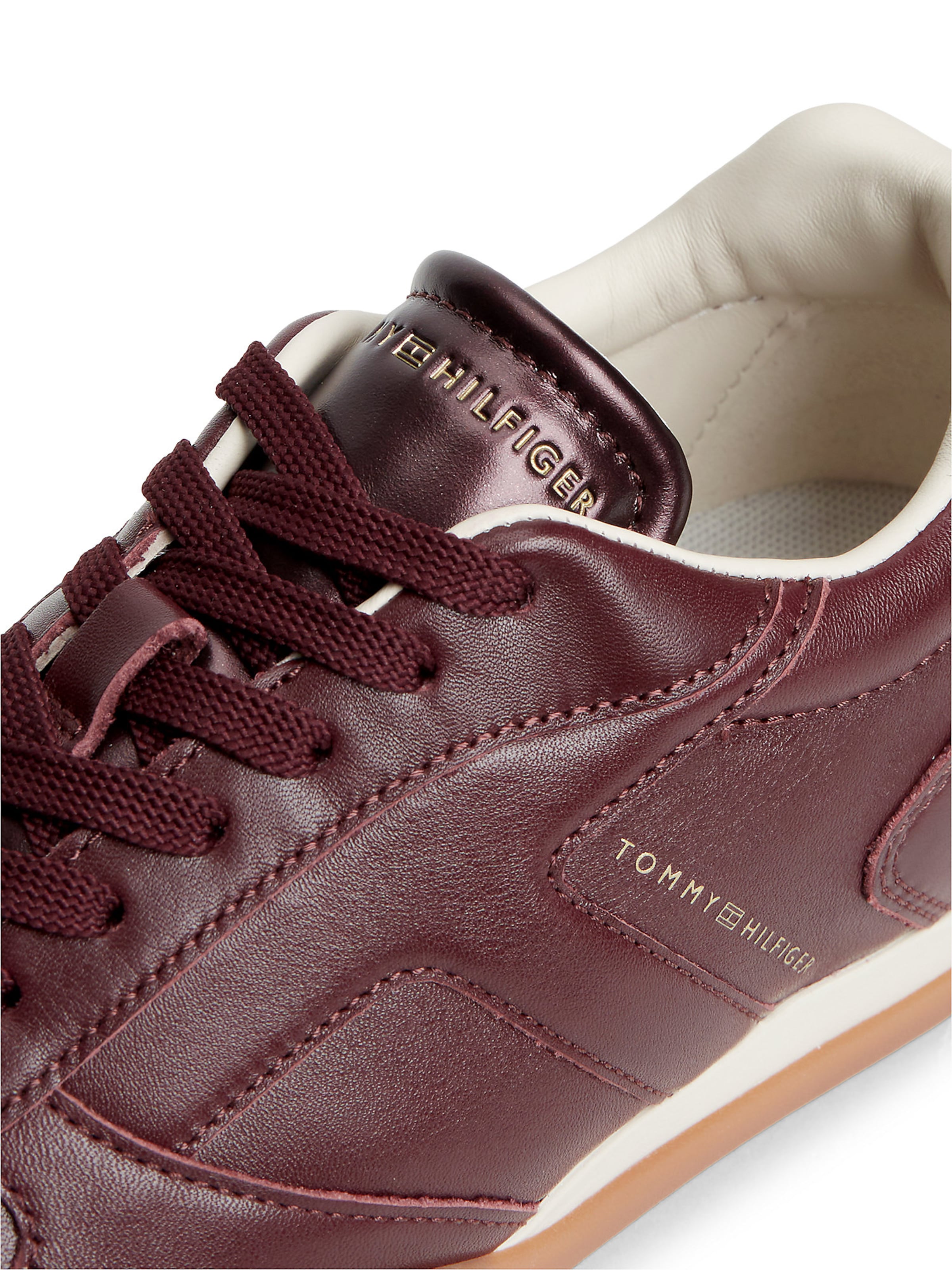 Baskets basses TOMMY HILFIGER en rouge