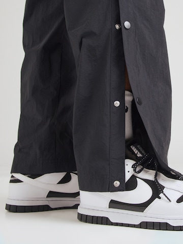 Jordan Avar lõige Püksid 'BRK FSTVL', värv must