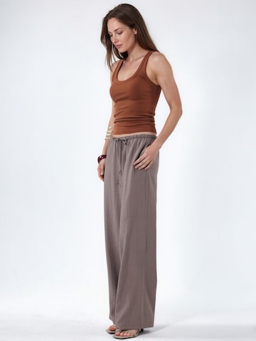 Busem Wide Leg Hose in Braun