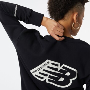 new balance Sweatshirt 'Essentials Crew' in Zwart