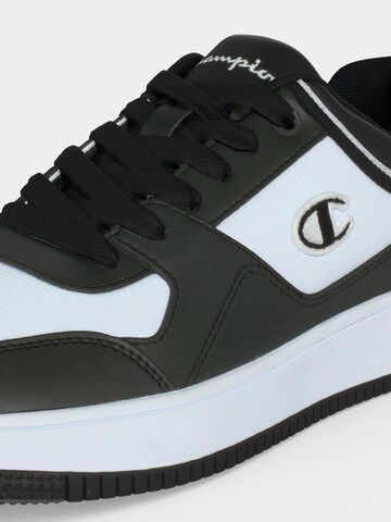 Champion Authentic Athletic Apparel Låg sneaker 'REBOUND' i vit