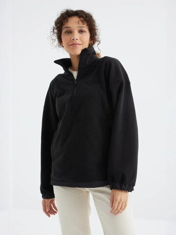 Tommy Life Fleece jacket in Black