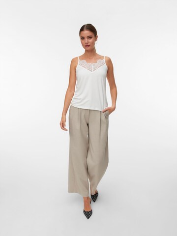 Haut 'GLADYS' VERO MODA en blanc