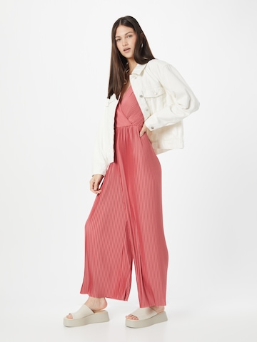 Tuta jumpsuit 'Jessie' di ABOUT YOU in rosa