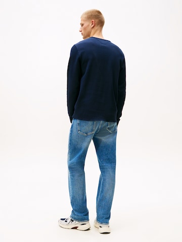 Tricou de la Tommy Jeans pe albastru