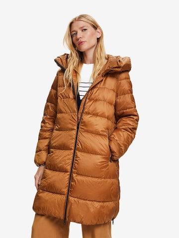 Manteau d’hiver ESPRIT en marron : devant