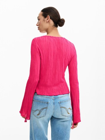 Desigual Μπλουζάκι σε ροζ