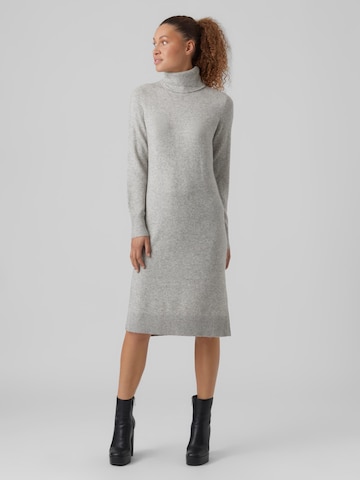 VERO MODA - Vestido de punto 'New Wind' en gris: frente