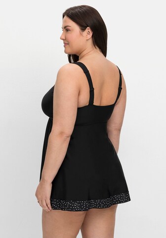 Top per tankini di SHEEGO in nero