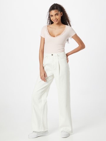 Hailys - Camiseta 'Mariella' en rosa