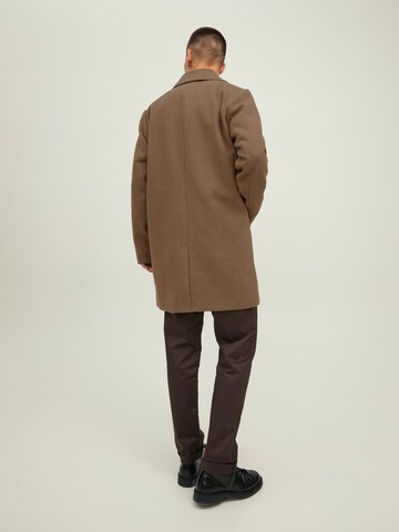 Manteau mi-saison 'Toby' JACK & JONES en marron