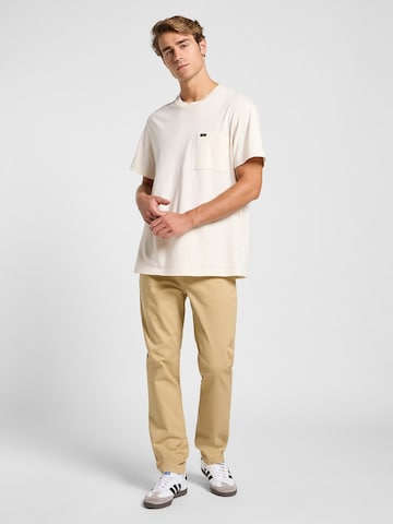 Slimfit Pantaloni 'Slim Chino Sand 112363970' di Lee in beige