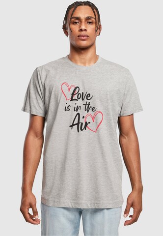 T-Shirt 'Valentines Day - Love Is In The Air' Merchcode en gris : devant