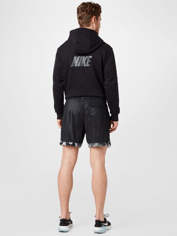 NIKE Regular Sporthose in Schwarz