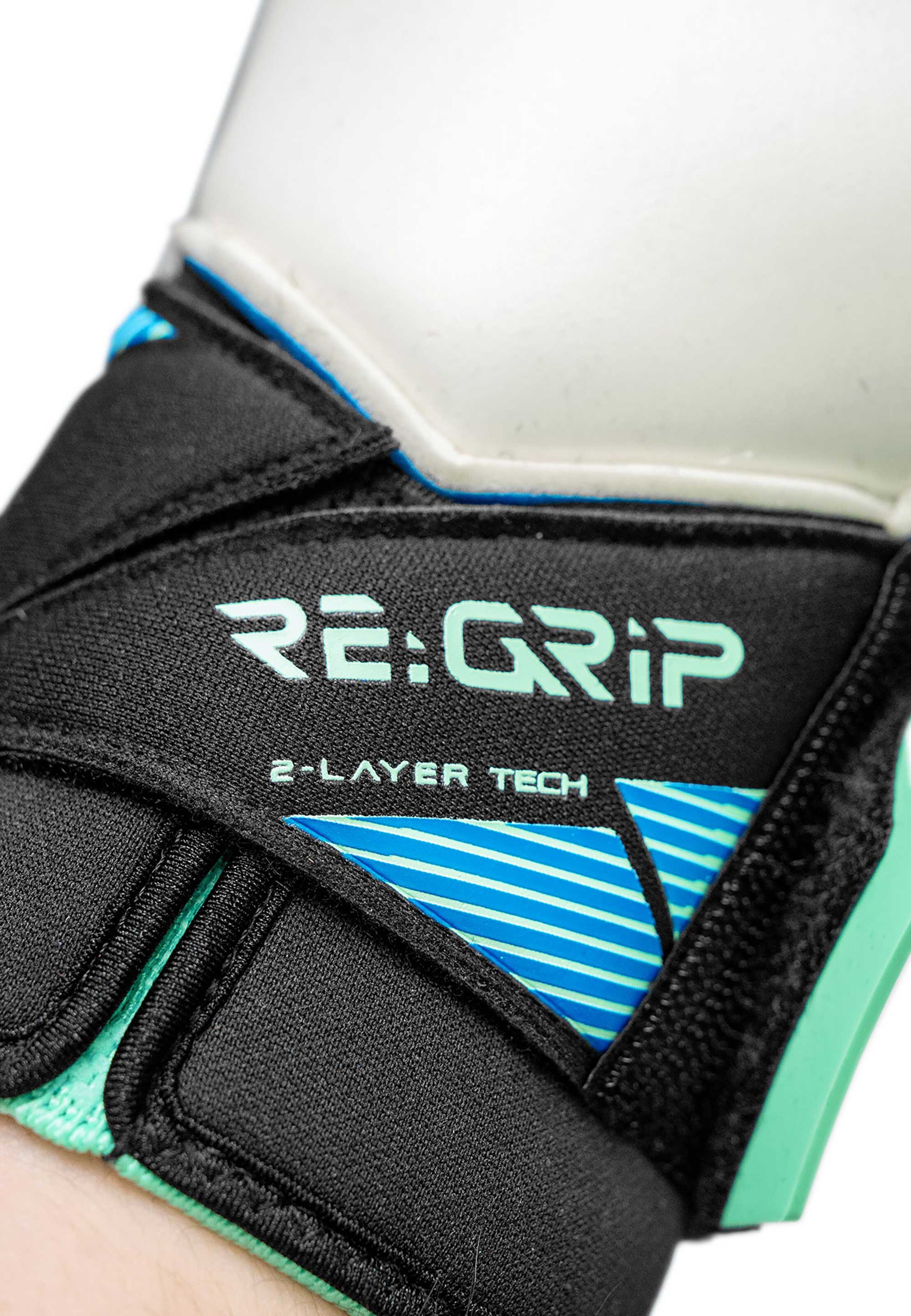 REUSCH Sporthandschoenen 'Attrakt RE:GRIP Evolution' in Blauw