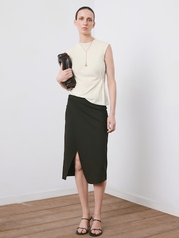 MANGO Vyšívaný top 'BIE' - Béžová