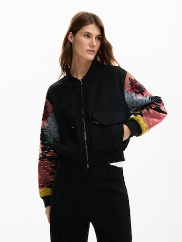 Desigual Prechodná bunda - Čierna: predná strana