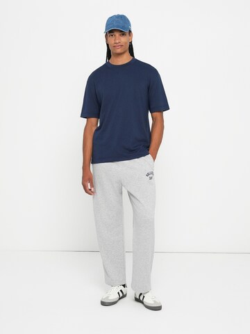 HOLLISTER T-shirt i blå