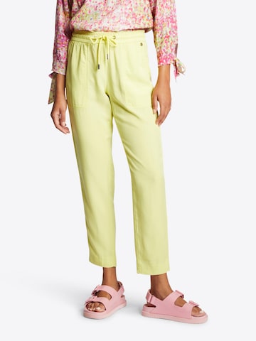 Rich & Royal Loose fit Trousers in Yellow