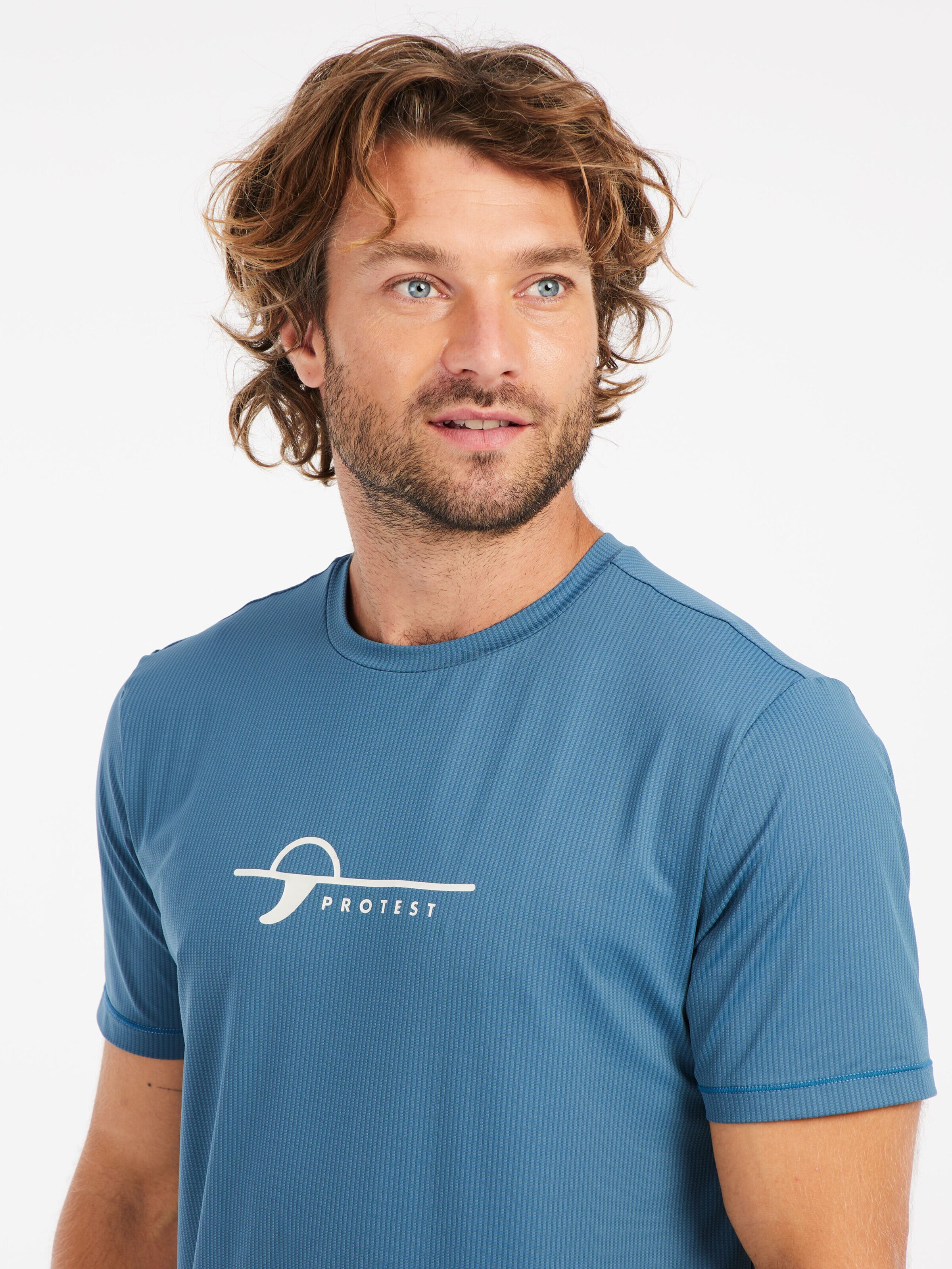 PROTEST Performance Shirt 'PRTCore' in Blue