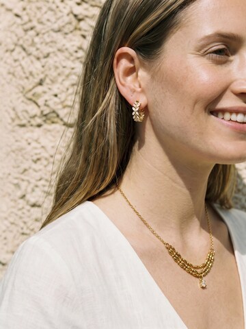 Nemomatheo Earrings 'Athena - Vergoldete Creolen mit Blätterdesign' in Gold