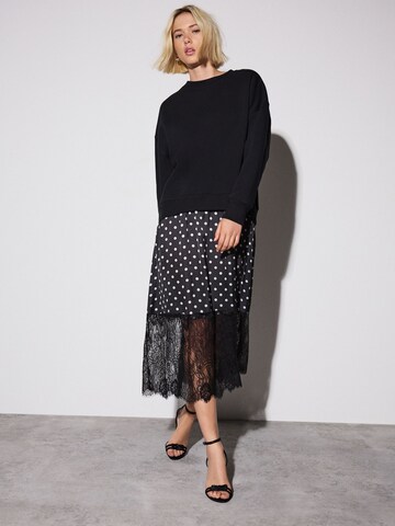 Robe Next en noir : devant