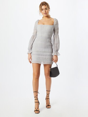 Love Triangle Dress 'Mercury Rising' in Grey