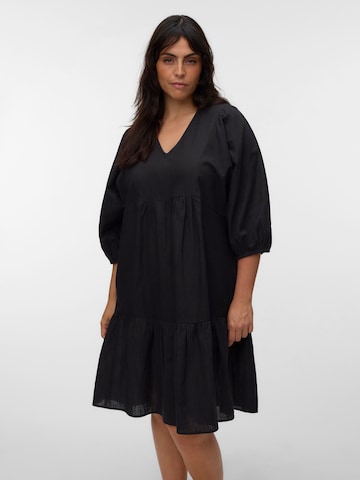 Vero Moda Curve Платье 'VMCTIPPE TROPA' в Черный: спереди