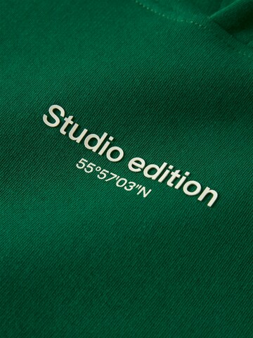 NAME IT Sweatshirt 'NKMBRODY' i grön