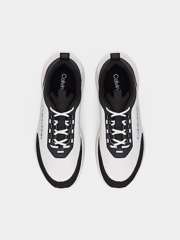 Calvin Klein Rövid szárú sportcipők 'ESS' - fekete