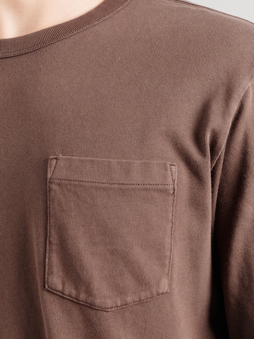 GAP T-shirt i brun