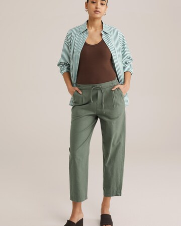 WE Fashion - regular Pantalón plisado en verde