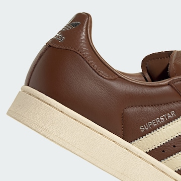 Baskets basses 'Superstar II' ADIDAS ORIGINALS en marron
