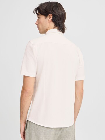 Casual Friday - Slim Fit Camisa ' CFFOLKE piquet ' em branco