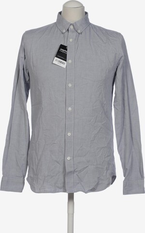 Closed Button Up Shirt in S in Grey: front